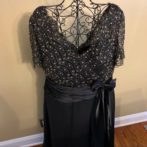 MAY QUEEN Couture Black Beaded Chiffon Gown 4XL – Formal Evening Dress - Picture 2 of 8